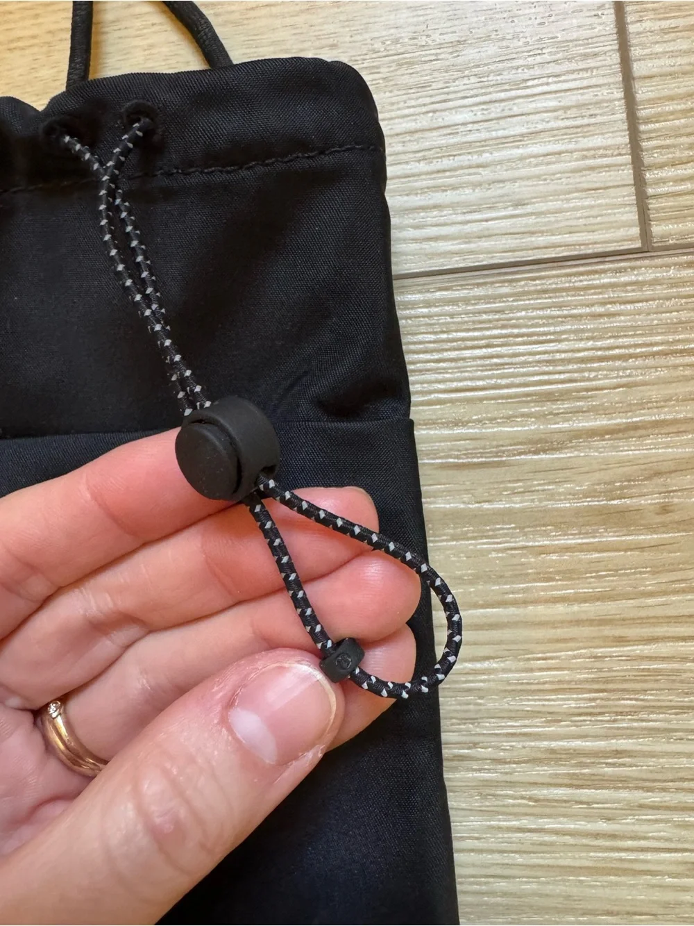 lululemon black crossbody wallet phone holder bag